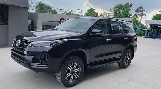 Toyota Fortuner 2.7AT 4x2 2022